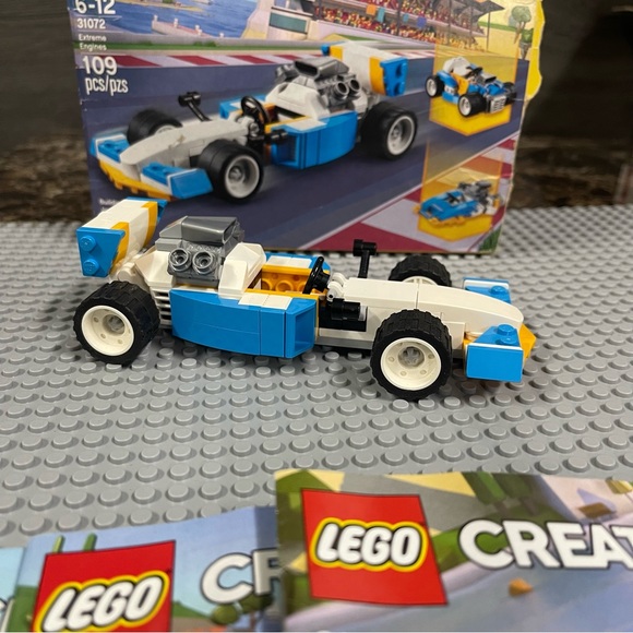 LEGO Creator 3-in-1:  Extreme Engines 31072 - Picture 3 of 8